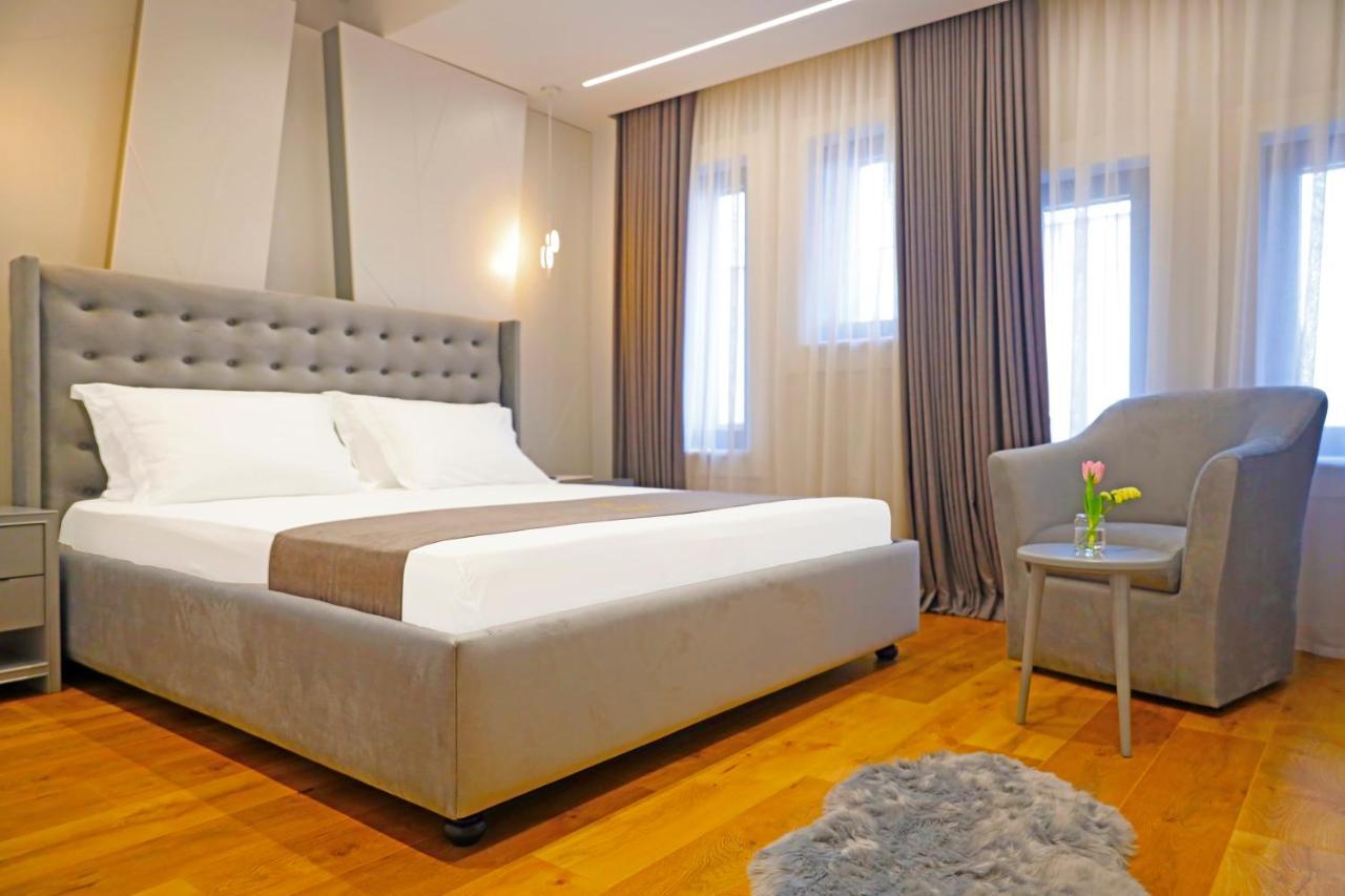 Mark Hotel Tirana Bërxull Exteriör bild