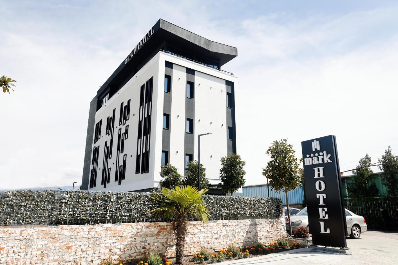 Mark Hotel Tirana Bërxull Exteriör bild