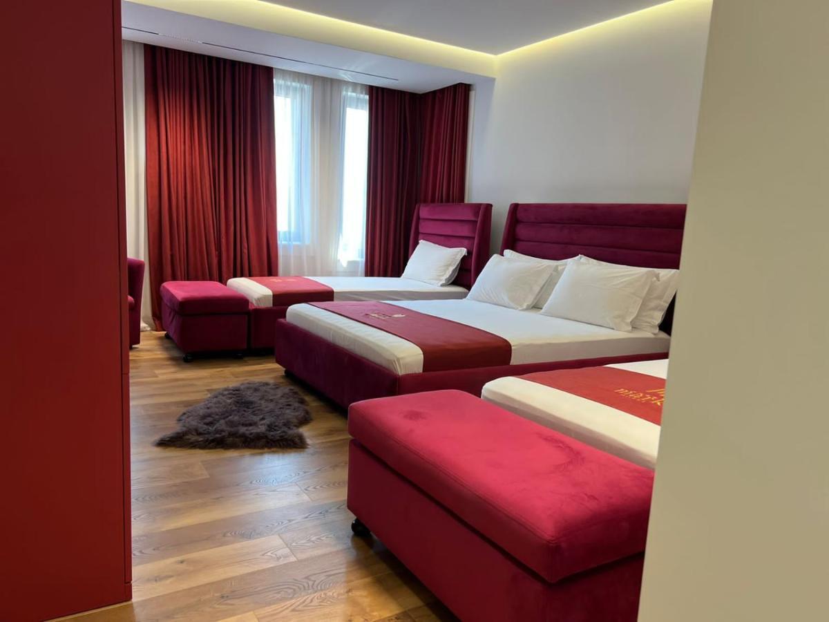 Mark Hotel Tirana Bërxull Exteriör bild