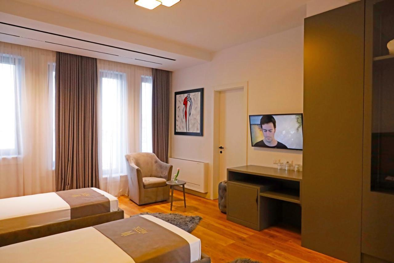 Mark Hotel Tirana Bërxull Exteriör bild