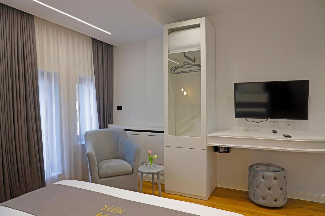 Mark Hotel Tirana Bërxull Exteriör bild